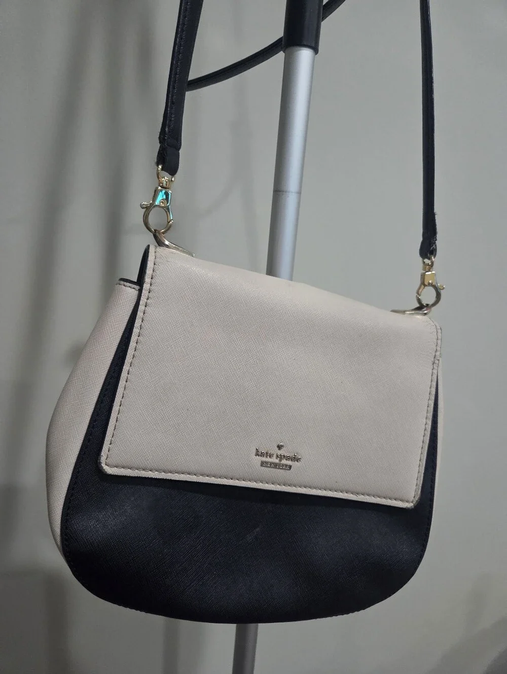 Kate Spade Two-Tone Leather Crossbody Bag - Black & Rose Cream